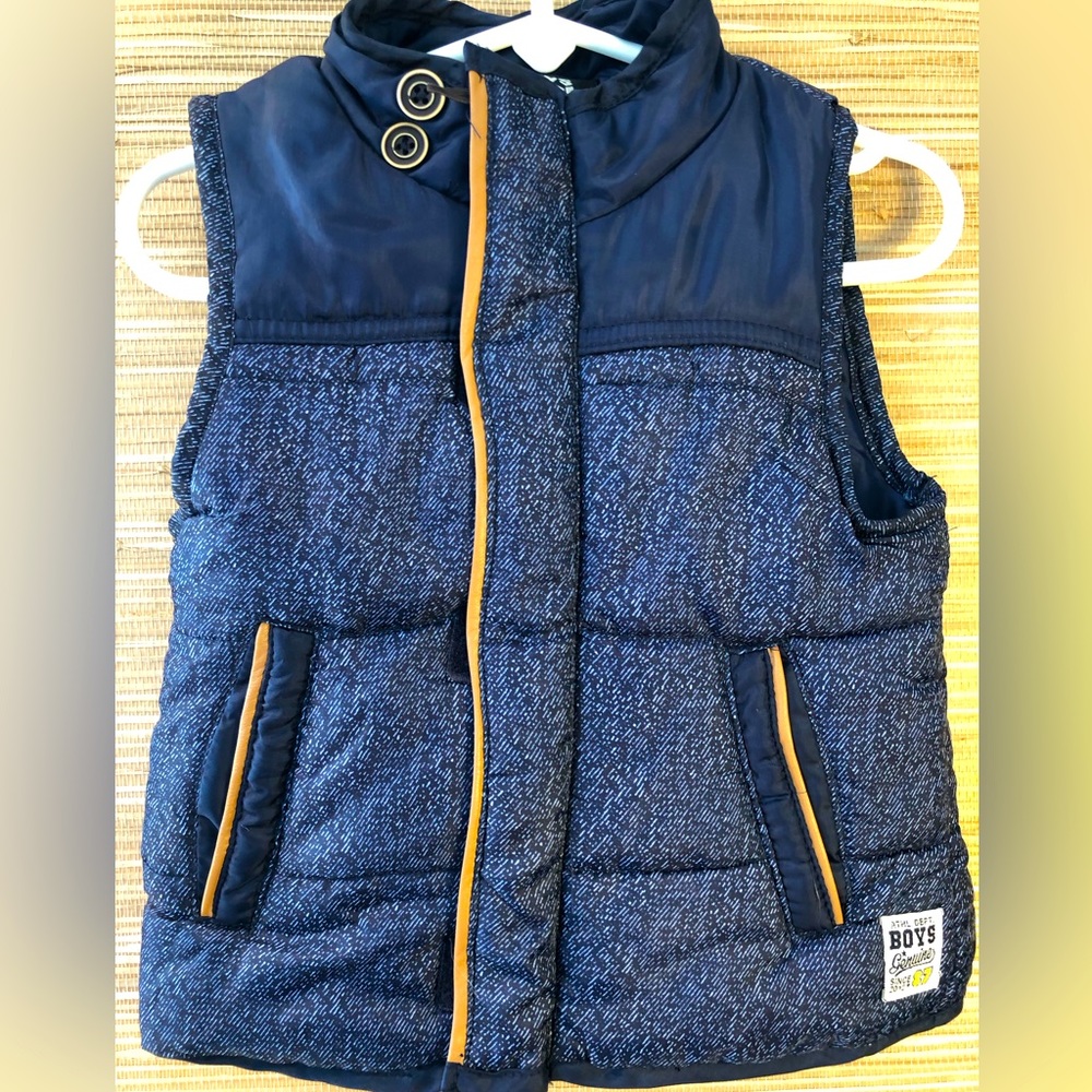BOYS ROCK puffer sz12m Adorable 💯polyester vest Wash/wear Looks new!
